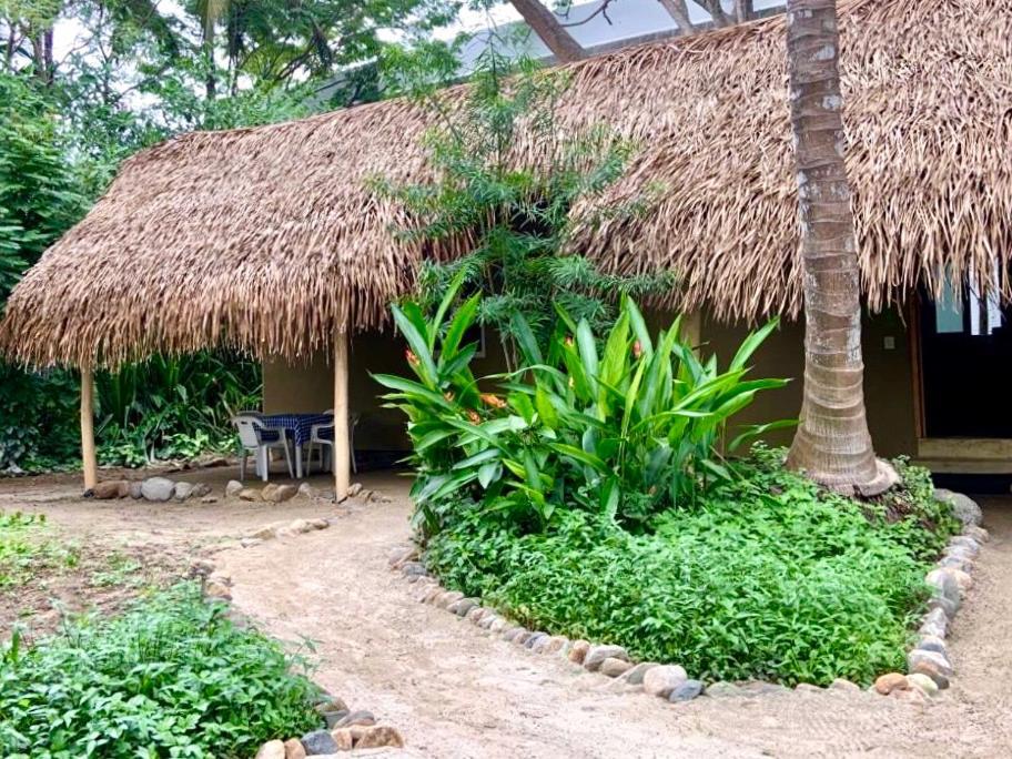 Junto Al Rio Bungalows & Suites Sayulita Exterior photo